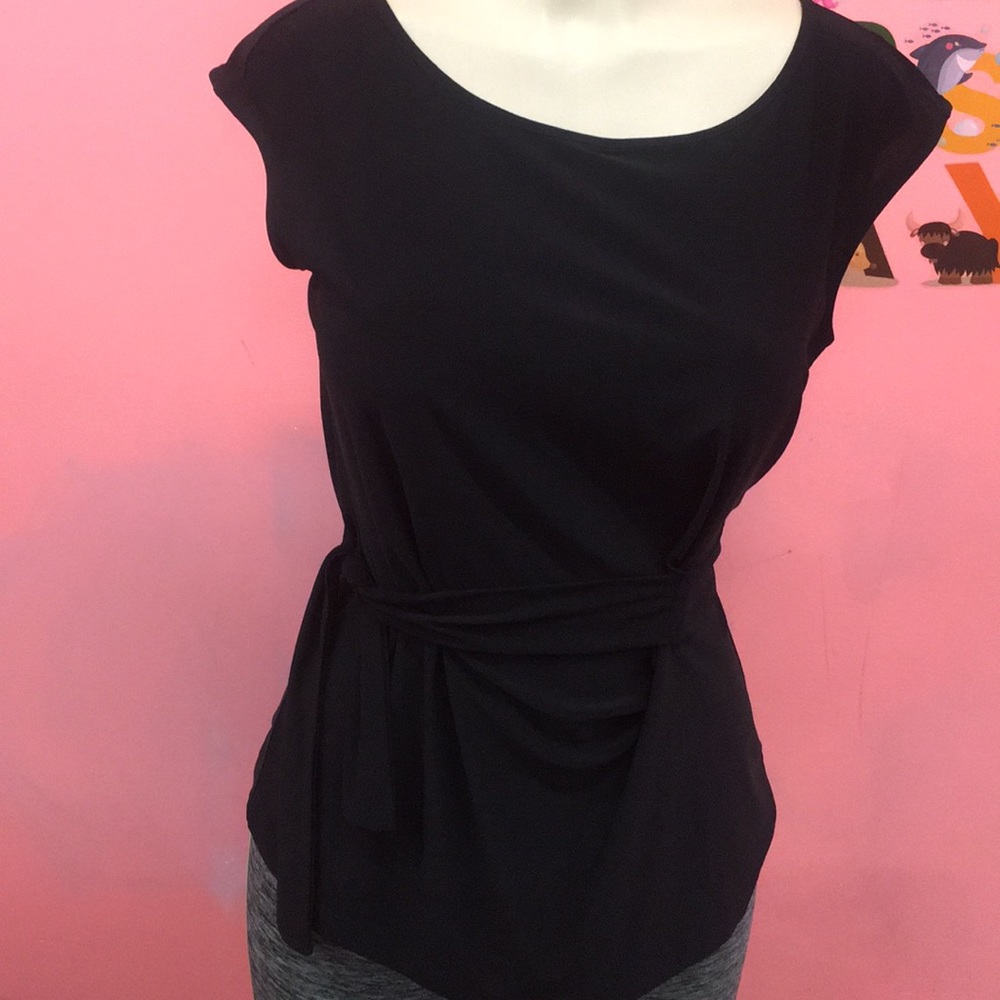 NWT Black top